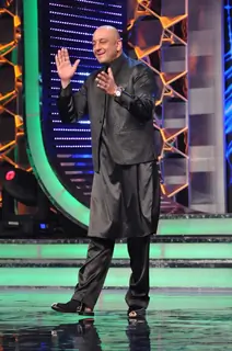 Sanjay Dutt on the sets of 'Bigg Boss Season 5' Aapka Farmaan at Lonavala