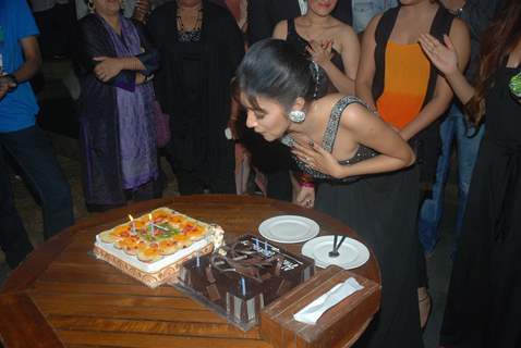 Tina Dutta of &quot;Uttaran&quot; fame throws her birthday bash at Kino's Cottage