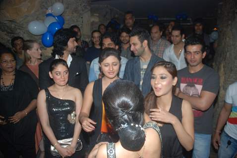 Sara, Rashmi, Mahhi, Jay, Nandish grace Tina Dutta birthday bash at Kino's Cottage