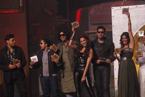 Abhishek, Bipasha, Sonam, Sikander, Omi and Bobby at Music launch of film 'Players' at Juhu in Mumba