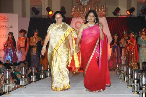 Nisha Sagar takes the bow with Dr lekha Pathak at her Bridal collection Showcasing