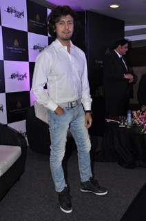 Sonu Niigam at Press meet for New Year Celebrations party Glitterati 2012 at Aamby Valley City