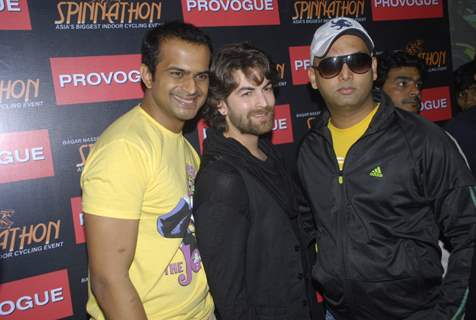 Siddharth Kannan, Neil Nitin Mukesh & Prashant Shirsat at 'Spinnathon 2011' at Mumbai