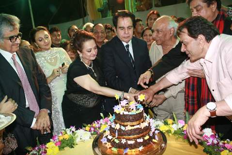 Cake cutting ceremony of Dilip Kumar's 89th Birthday Party