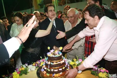 Cake cutting ceremony of Dilip Kumar's 89th Birthday Party