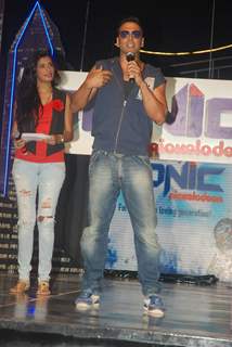 Akshay Kumar unveils kids channel Sonic at Filmcity