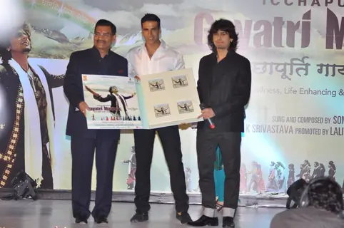 Sonu Nigam with Akshay Kumar at his music album launch at Andheri, Mumbai