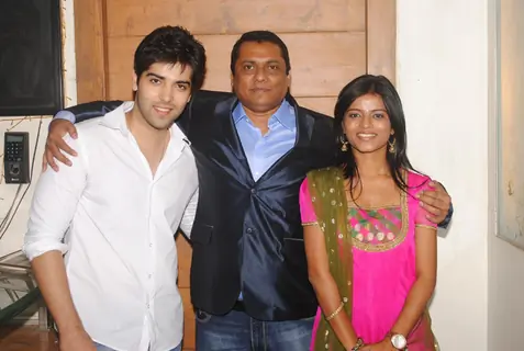 Kinshuk Mahajan and Mitali Nag with Producer Raakesh Paswan bash was a rocking affair at Sky Lounge