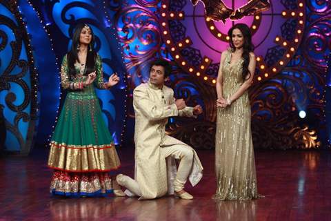 Malaika Arora Khan add glamour to 'Nachle Ve'