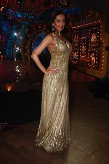 Malaika Arora Khan add glamour to 'Nach Le Ve With Saroj Khan - Season 3'