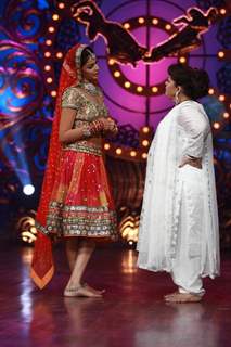 Genelia D’Souza with Saroj Khan add glamour to 'Nach Le Ve With Saroj Khan - Season 3'