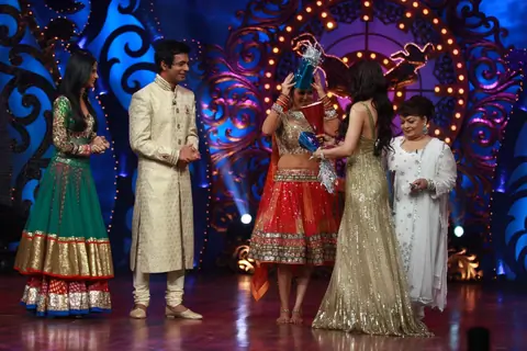 Malaika Arora and Genelia with Saroj Khan add glamour to Nach Le Ve With Saroj Khan - Season 3