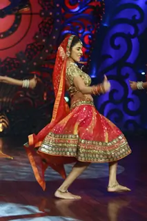 Genelia D’Souza add glamour to 'Nach Le Ve With Saroj Khan - Season 3'