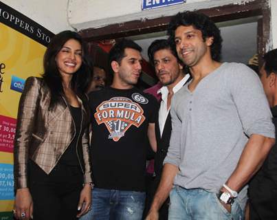 Priyanka Chopra, Ritesh Sidhwani, Farhan Akhtar, Shah Rukh Khan at Don 2 special screening at PVR