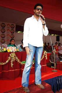 Abhishek Bachchan Visits Alma Mater On Sports Day