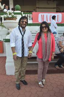 Roop Kumar Rathod with wife at Mid-Day Race in RWITC, Mahalaxmi