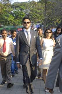 Abhishek Bachchan at Mid-Day Race in RWITC, Mahalaxmi