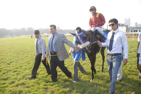 Mid-Day Race in RWITC, Mahalaxmi