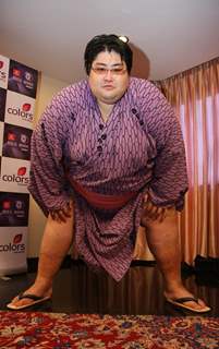 Japanese Sumo Wrestling Champion Yamamotoyama leaving for BIGG BOSS Season 5 house from his Hotel in Juhu, Mumbai