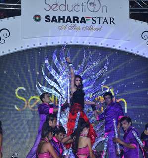 Neha Dhupia grace New Year's bash &quot;Seduction&quot; at Sahara Star