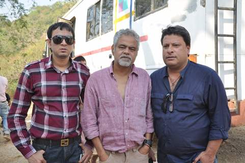 Sandiip Kapur, Sanjay Mishra and Tigmanshu Dhulia on the set of &quot;Pranam Walekum&quot; in Mumbai