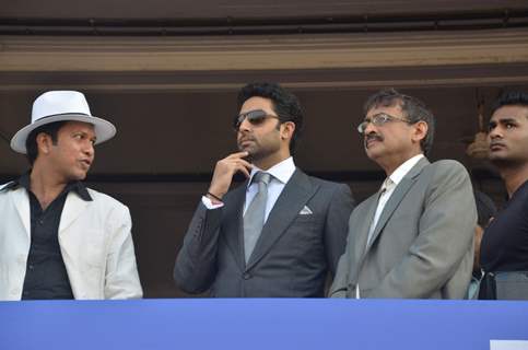 Abhishek Bachchan at Mid-Day Race in RWITC, Mahalaxmi