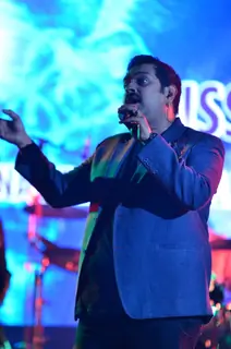 Shankar Mahadevan performing live ‘King in Concert’ organized by Nagrik Shikshan Sanstha in Mumbai
