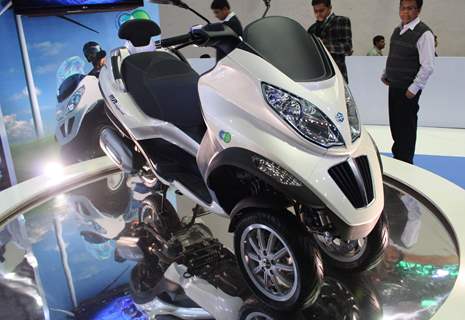 Piaggio MP3 Hybrid, at Auto Expo 2012 in New Delhi