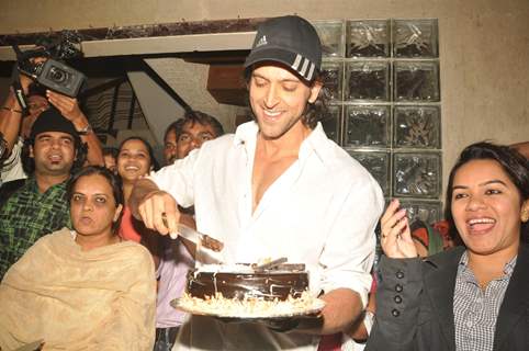 Hrithik Roshan celebrates his 38th Birthday with media in Mumbai