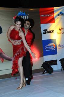 Amit Dolawat and Jaswir performs at Sandip Soparkar show 'Ageless Dance' at Sheesha Lounge in Andher