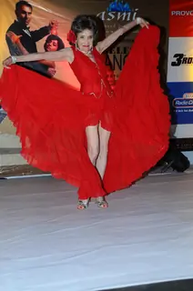 Tao Porchon Lynch(worlds oldest dancer) performs at Sandip Soparkar show 'Ageless Dance' at Sheesha