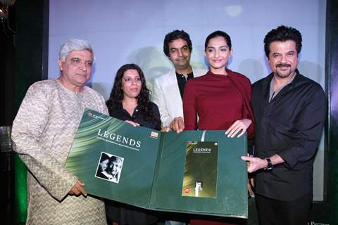 Anil Kapoor, Sonam Kapoor, Javed Akhtar at launch of music album 'LEGENDS - KAIFI AZMI' by Saregama music at Hotel Novotel in Juhu, Mumbai