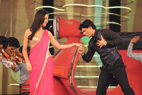 Shah Rukh with Katrina Kaif at 18th Colors Screen Awards