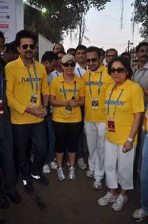 Anil Kapoor, Mahima, Gulshan Grover and Tina Ambani attends Standard Chartered Mumbai Marathon 2012