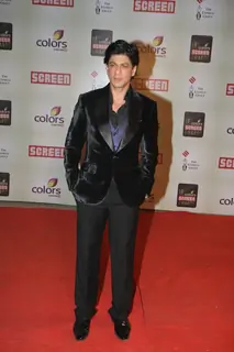 Shah Rukh Khan grace 18th Annual Colors Screen Awards at MMRDA Grounds in Mumbai
