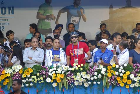 Ranbir Kapoor, Rahul Bose at the Mumbai Marathon 2012