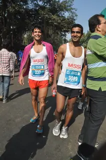 Milind Soman at Standard Chartered Mumbai Marathon 2012 in Mumbai