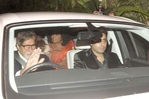 Amitabh and Abhishek Bachchan accompanied with US talk show host Oprah Winfrey in Mumbai