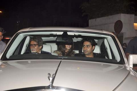 Amitabh and Abhishek Bachchan accompanied with US talk show host Oprah Winfrey in Mumbai