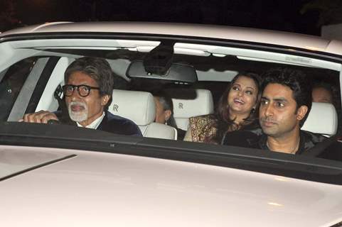 Amitabh, Abhishek and Aishwarya Rai Bachchan accompanied with US talk show host Oprah Winfrey in Mum