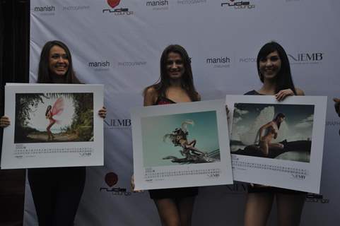 Fashion photographer Manish Chaturvedi’s Angel themed Bikni Calendar launch