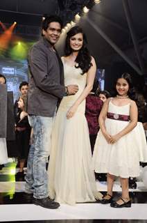 Dia Mirza walks for Rocky S at India Kids Fashion Week day 1 in Mumbai