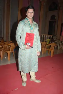 Ashish Kapoor on the sets of 'Ye Rishta Kya Kehlata Hai' on completion of 800 episodes & 3 Years