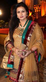 Poonam Dhillon grace Deepshikha Nagpal and Kaishav Arora wedding reception in Mumbai