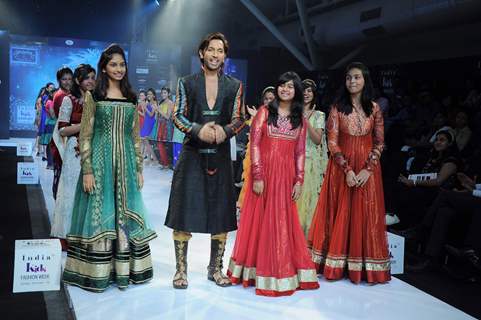 Terence Lewis walks for Prachi Badve show on Day 3 at India Kids Fashion Show at Intercontinental