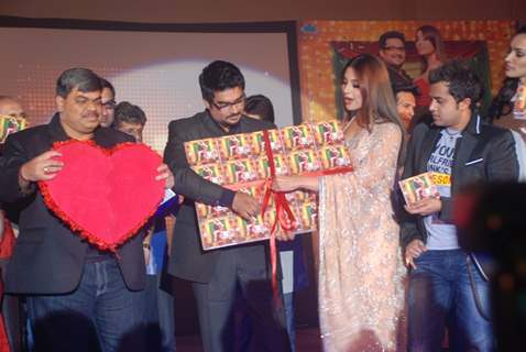 Bipasha, R. Madhavan, Omi Vaidya at Music launch of movie 'Jodi Breakers' at Goregaon