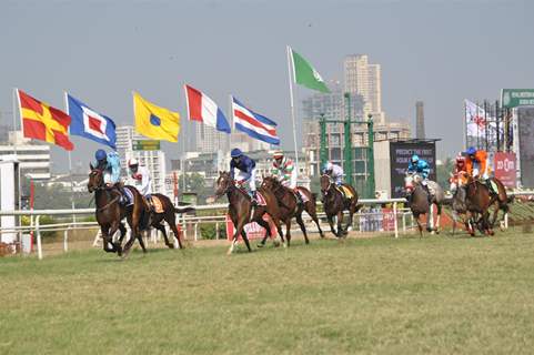 Participants at Hello! Classic Race