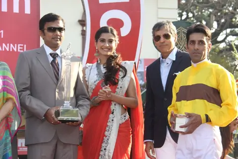Sonam Kapoor at Hello! Classic Race