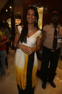Mugdha Godse unveils Svarnamangal and Shagun Investment Plan for Gitanjali in Mumbai