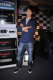 Shahid Kapoor promotes Pioneer at JW Marriott in Mumbai
